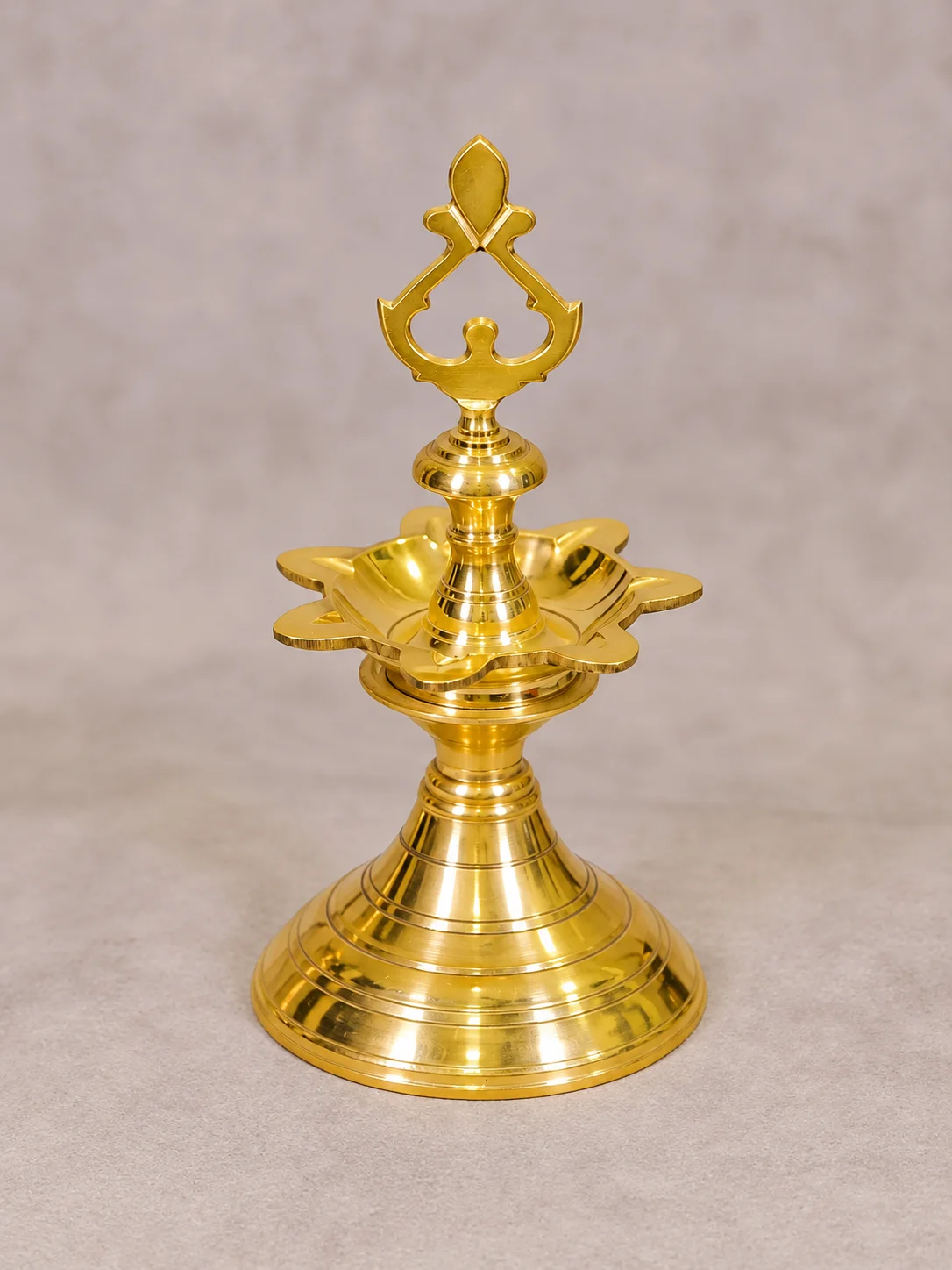 7 Face Pirai Kuthuvilakku 8.5″